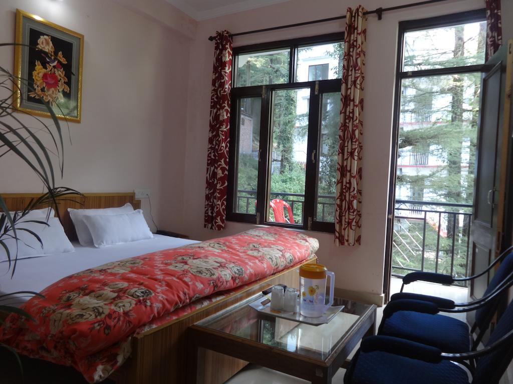 Hotel Kumar Residency Dharamshala Exteriör bild